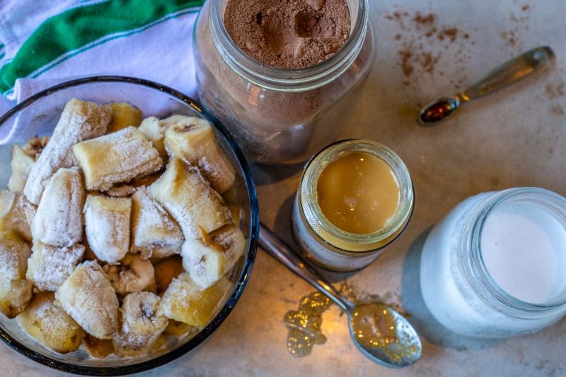 Chocolate Peanut Butter Smoothie Ingredients