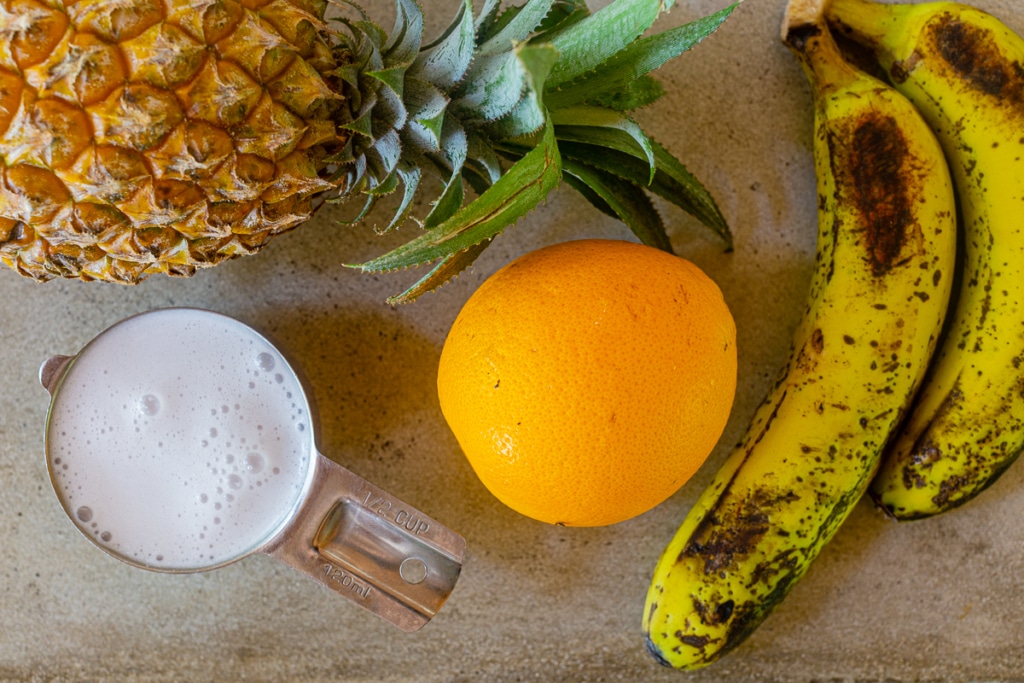 How to Make a Pineapple Smoothie Ingredients